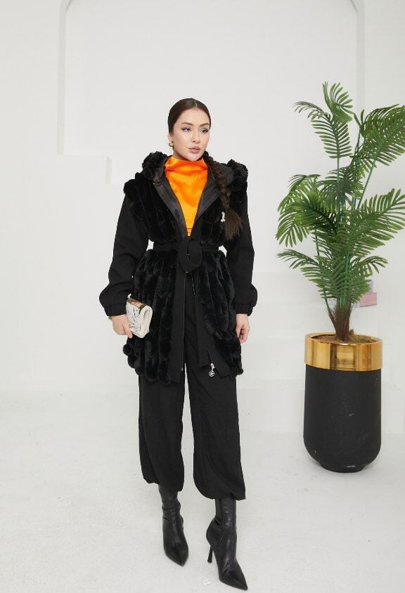 Kürk Detaylı Kaşe Kaban Siyah