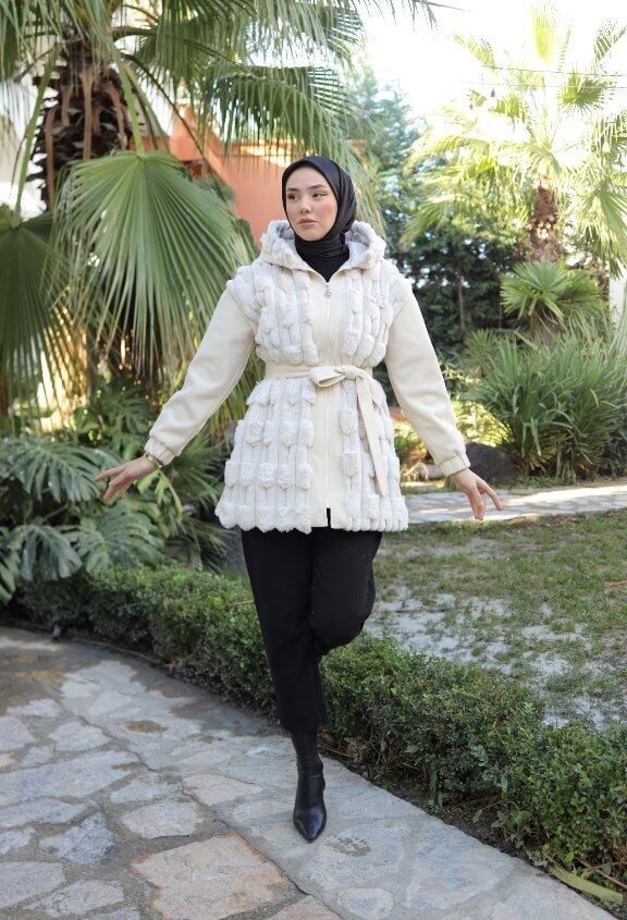 Kürk Detaylı Kaşe Kaban Bej