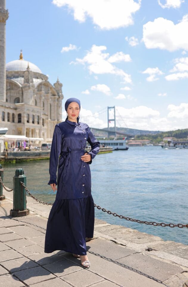 GOLD DÜĞMELİ JAKAR SATEN KUMAŞ ELBİSE LACİVERT