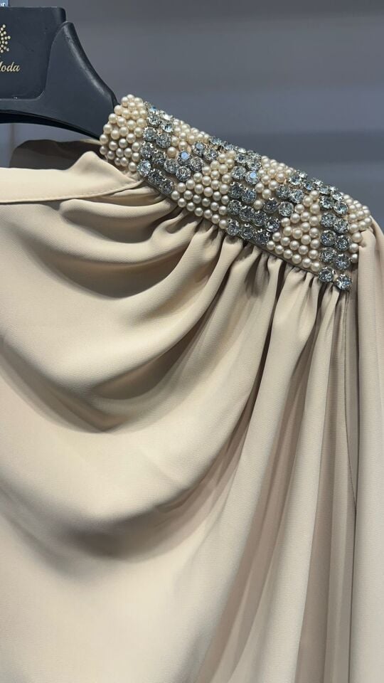 OMZU TAŞLI BLUZ BEJ