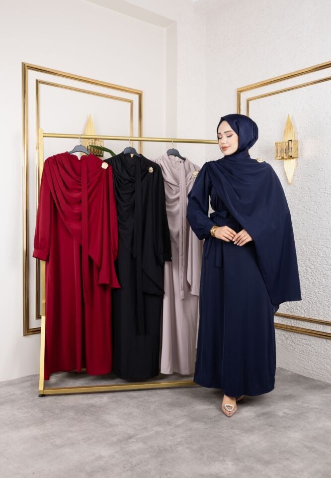 ŞAL YAKA DETAY BORDO ELBİSE