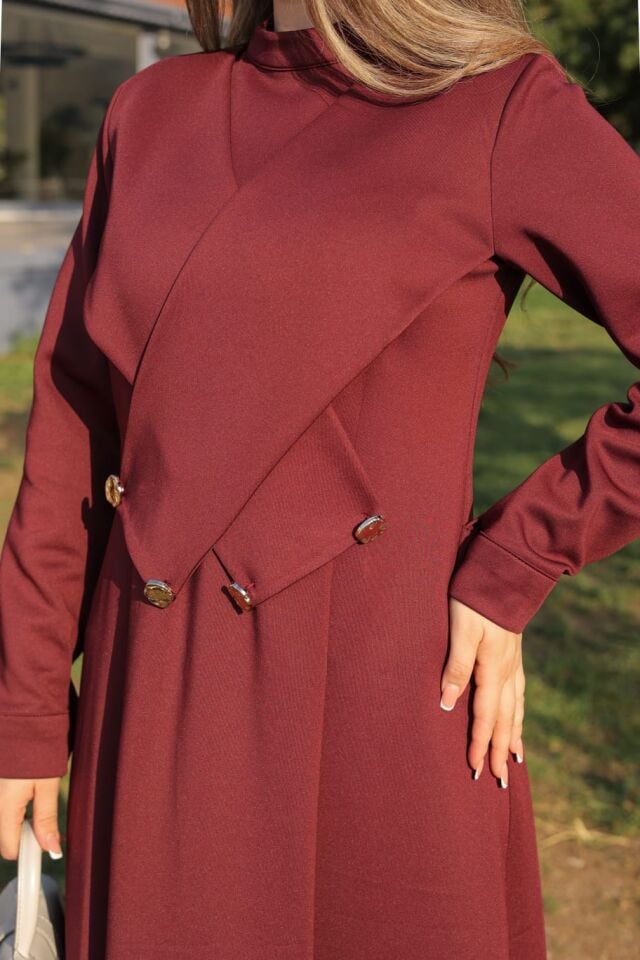 ÇAPRAZ DÜĞME DETAYLI ELBİSE BORDO