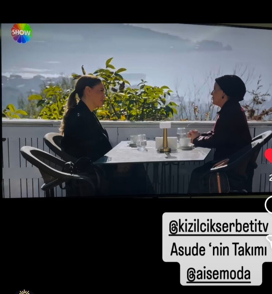 SOFT CAHMERE DETAYLI TAKIM BORDO