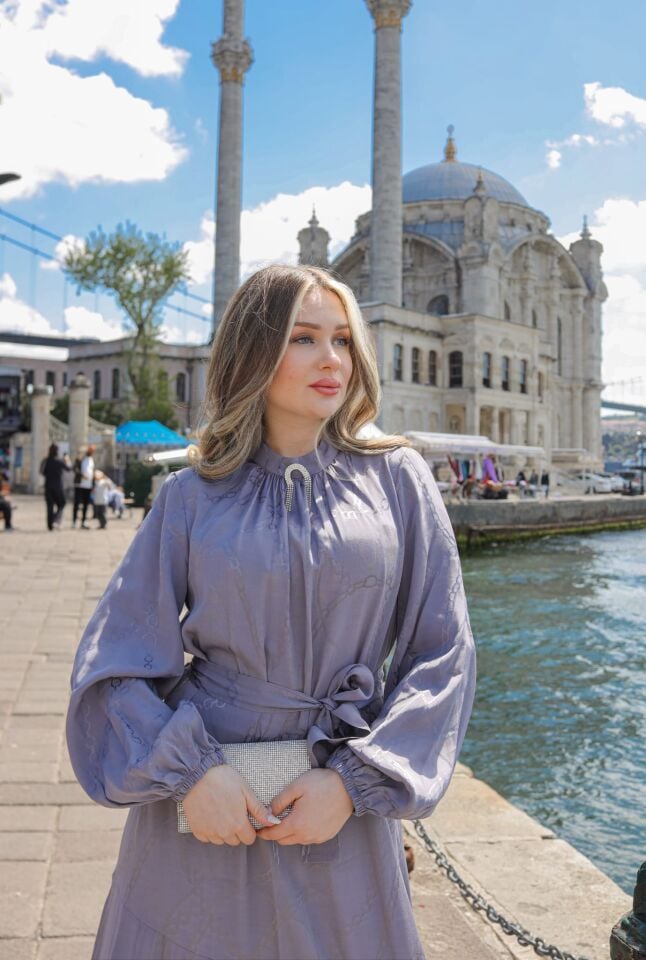 ZİNCİR DESEN FLOŞ JAKAR KUMAŞ ELBİSE GRİ